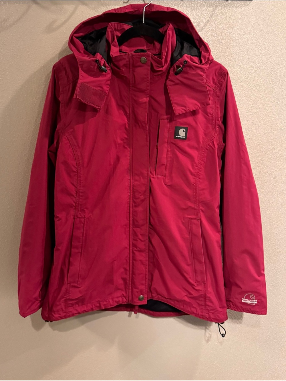 Carhartt Women’s Cascade Waterproof Breathable Jacket Fuschia